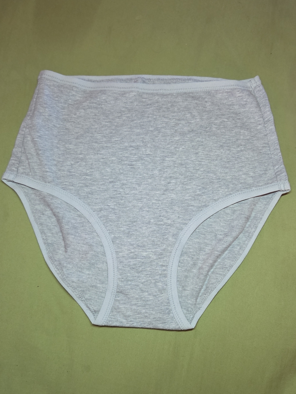 NWOT- Pact Organic Women’s High-Waist Cotton Briefs – Light Gray